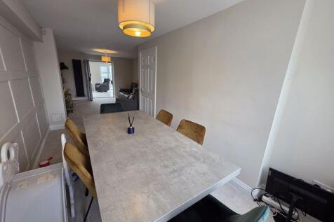 Dining Room/Lounge Additional Image 