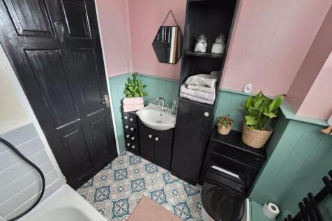 Bathroom Additional Image