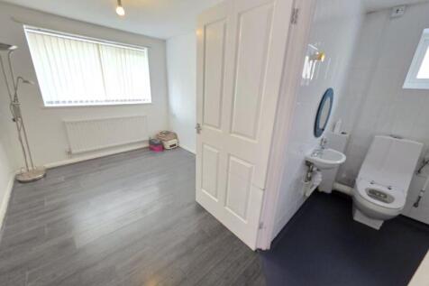 Bedroom Four/En-Suite Additional Image