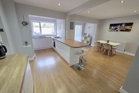 Kitchen/Dining/Family Room