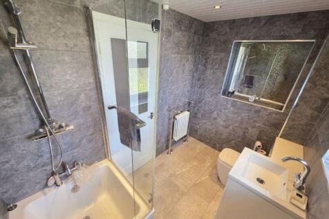 Bathroom Additional Image