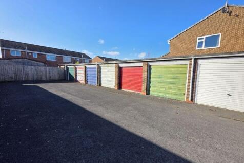 Garage In Block