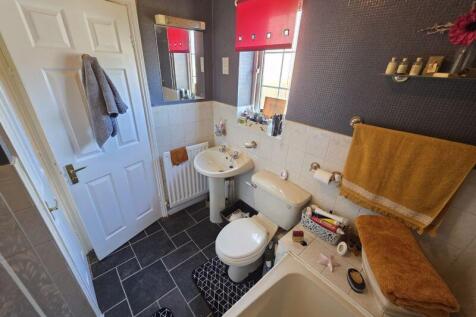 Bathroom Additional Image