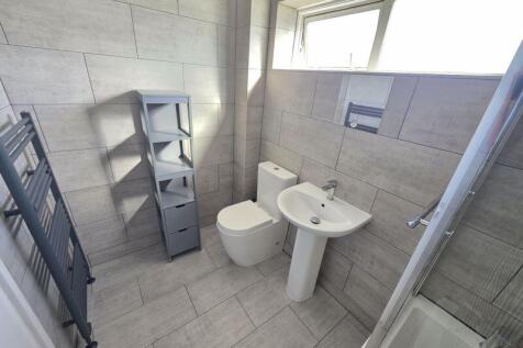 Bathroom Additional Image
