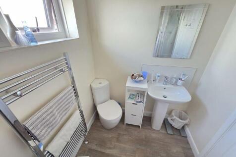 Bathroom Additional Image