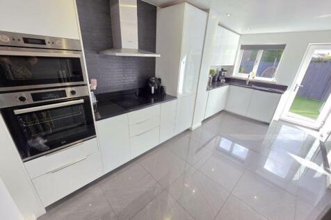 Kitchen Additional Image