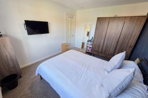 Bedroom One Additional Image