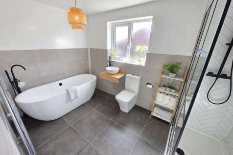 Bathroom/Shower Room