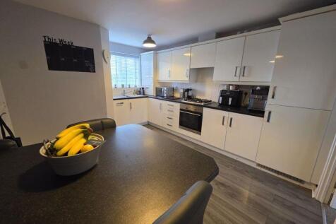 Dining/Kitchen Additional Image