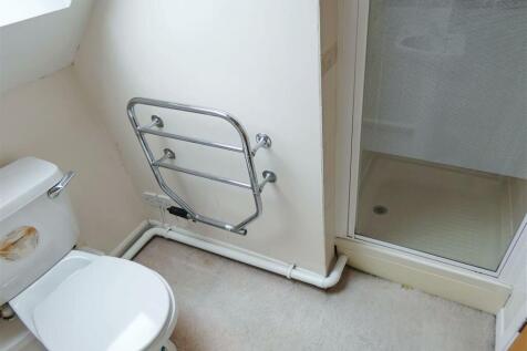 Shower Room (First Floor)
