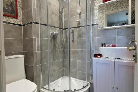 En Suite Shower Room