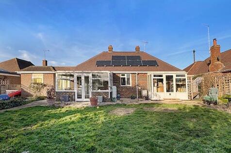 8 Chaucer Avenue New Rear Image.jpg