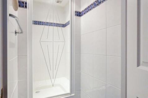 En Suite Shower Room (ground floor)
