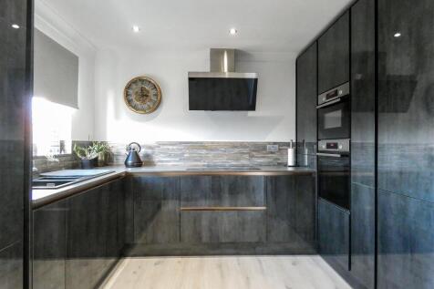 Kitchen/Breakfast Room (First Floor)