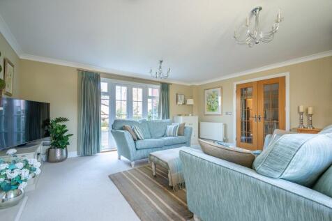 64 Meadow Lane-06