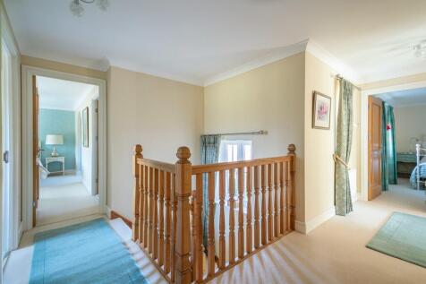 64 Meadow Lane-15