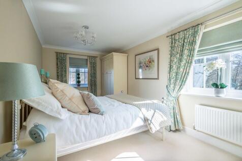 64 Meadow Lane-22