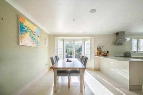 8b Church Road-08