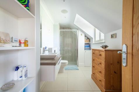 8b Church Road-14