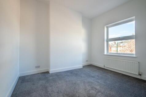 31 Lisburn Road-0...