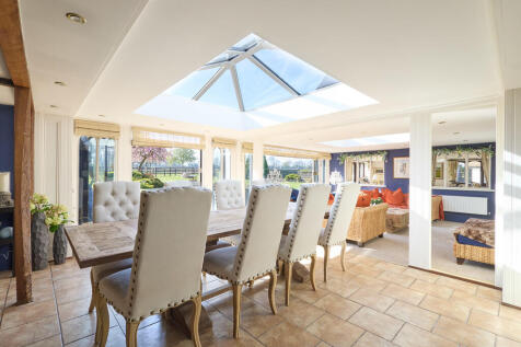 The Thatches 1104...