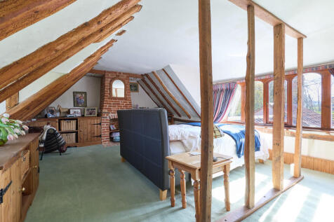 The Thatches 1104...
