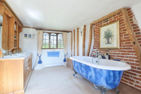 The Thatches 1104...