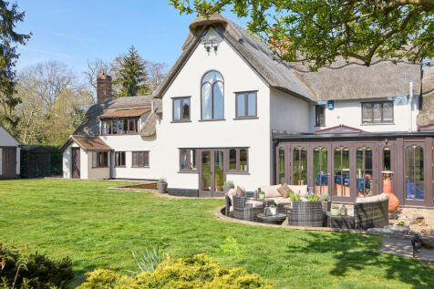 The Thatches 1104...