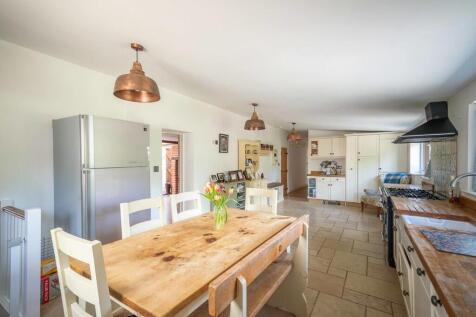 Regal Cottage-09
