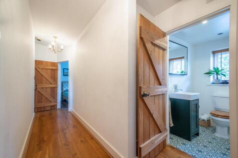 Regal Cottage-12