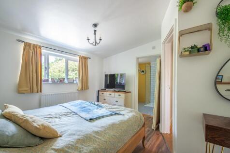 Regal Cottage-13
