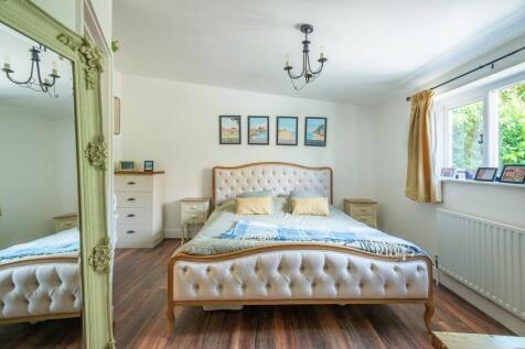 Regal Cottage-14