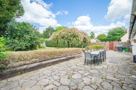 Regal Cottage - A...