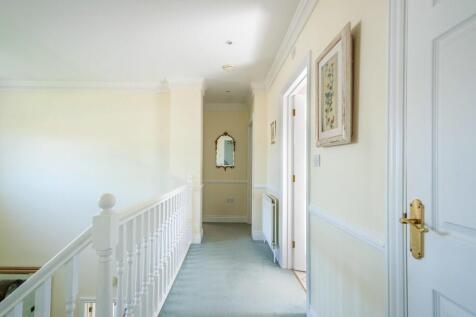 11 Balaton Place-...