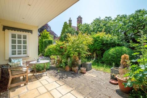 11 Balaton Place-...