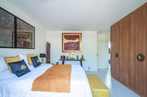 Folly Hill House-...