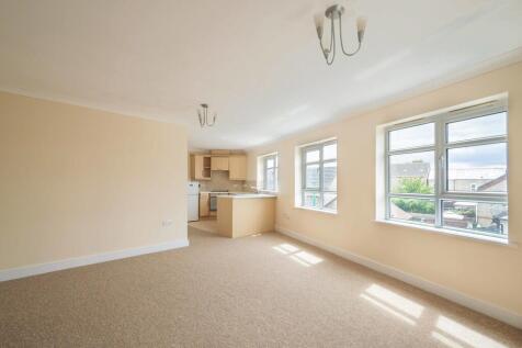 11 Ashbourne Cour...