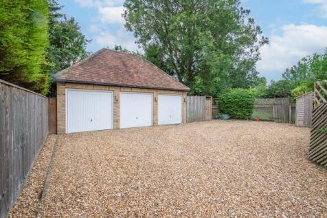 2b Burwell Road-2...