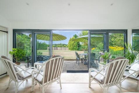 Fairlands-04