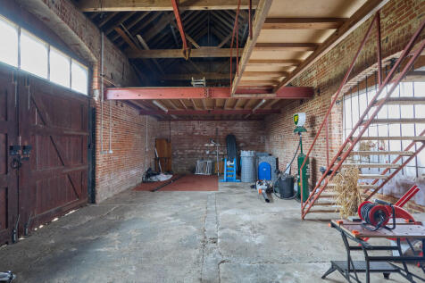 Lambfair House 21...