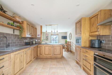 3 Hythe Lane-02