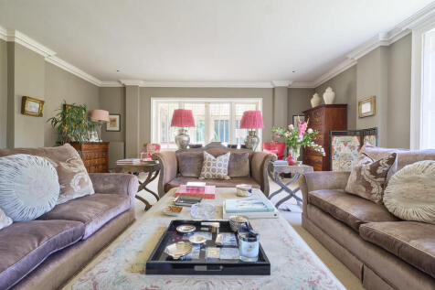 Moulton Hall 0907...