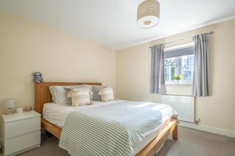 8 Griffin Gardens...