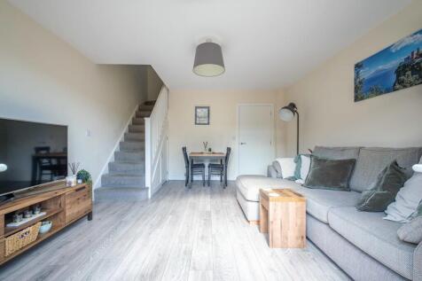 8 Griffin Gardens...