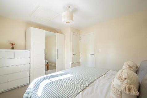 8 Griffin Gardens...