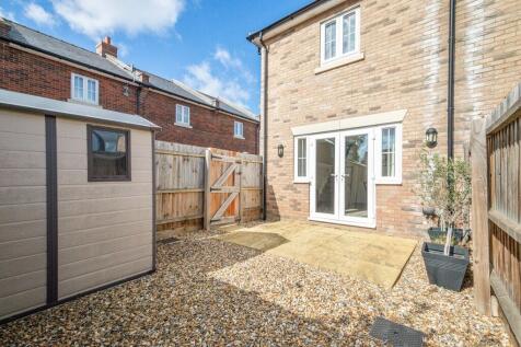 8 Griffin Gardens...