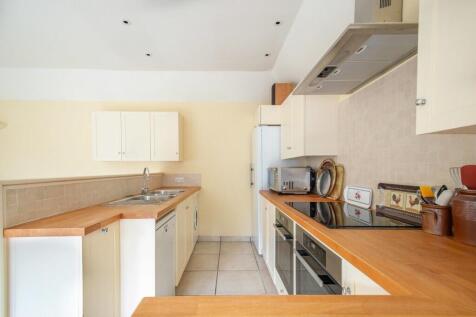 11 Chapel Street-...