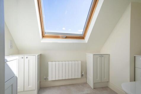 9a Chapel Street-...