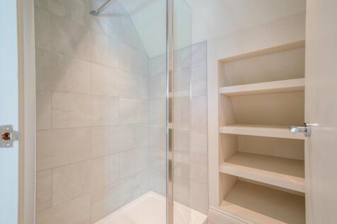 9a Chapel Street-...