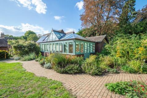 9a Chapel Street-...